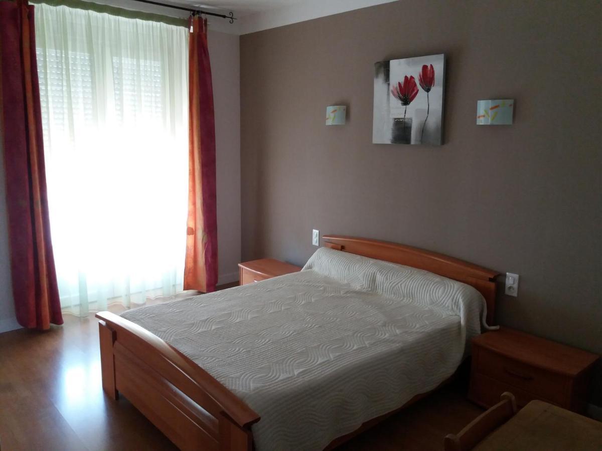 Gite "Les Hortensias" Au Coeur De Lacaune Esterno foto
